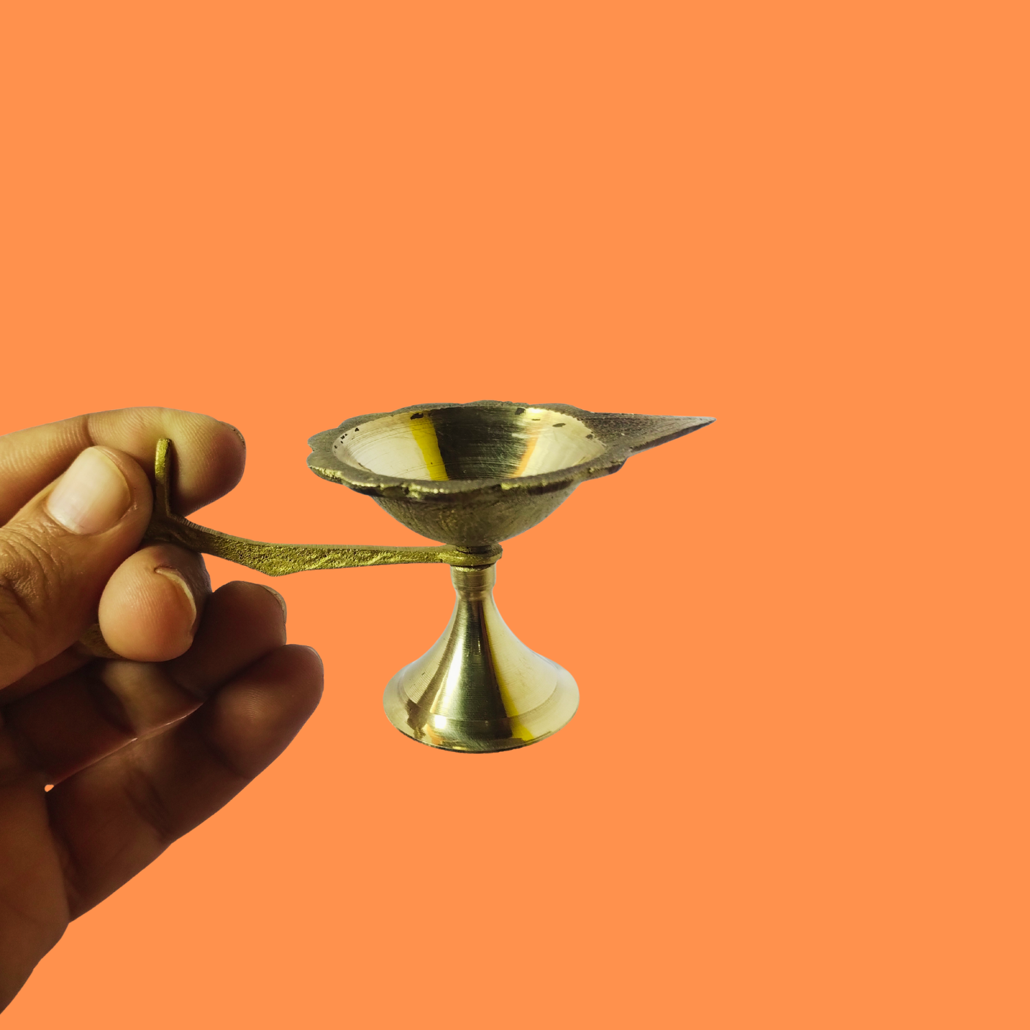 Pure Brass Traditional Arti Diya with Handle
